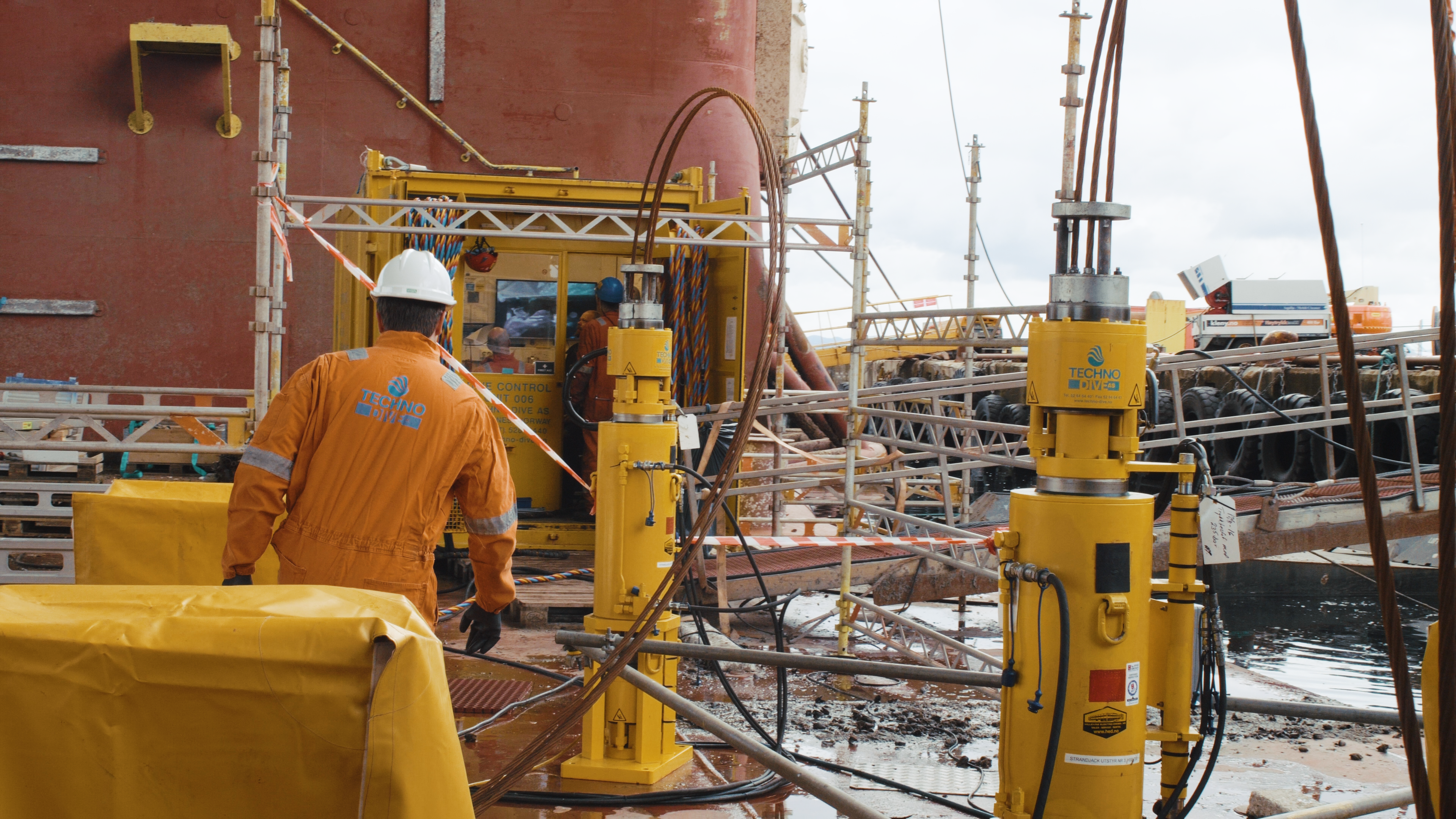 Techno Dive - diving vessel for subsea operations - equipment