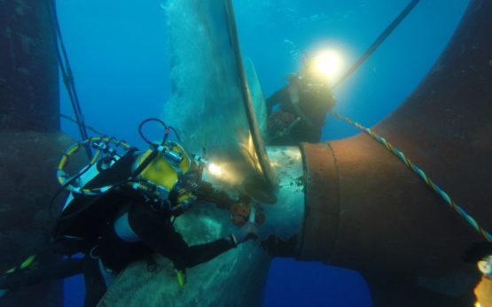Techno Dive - diving vessel for subsea operations - thruster maintenance